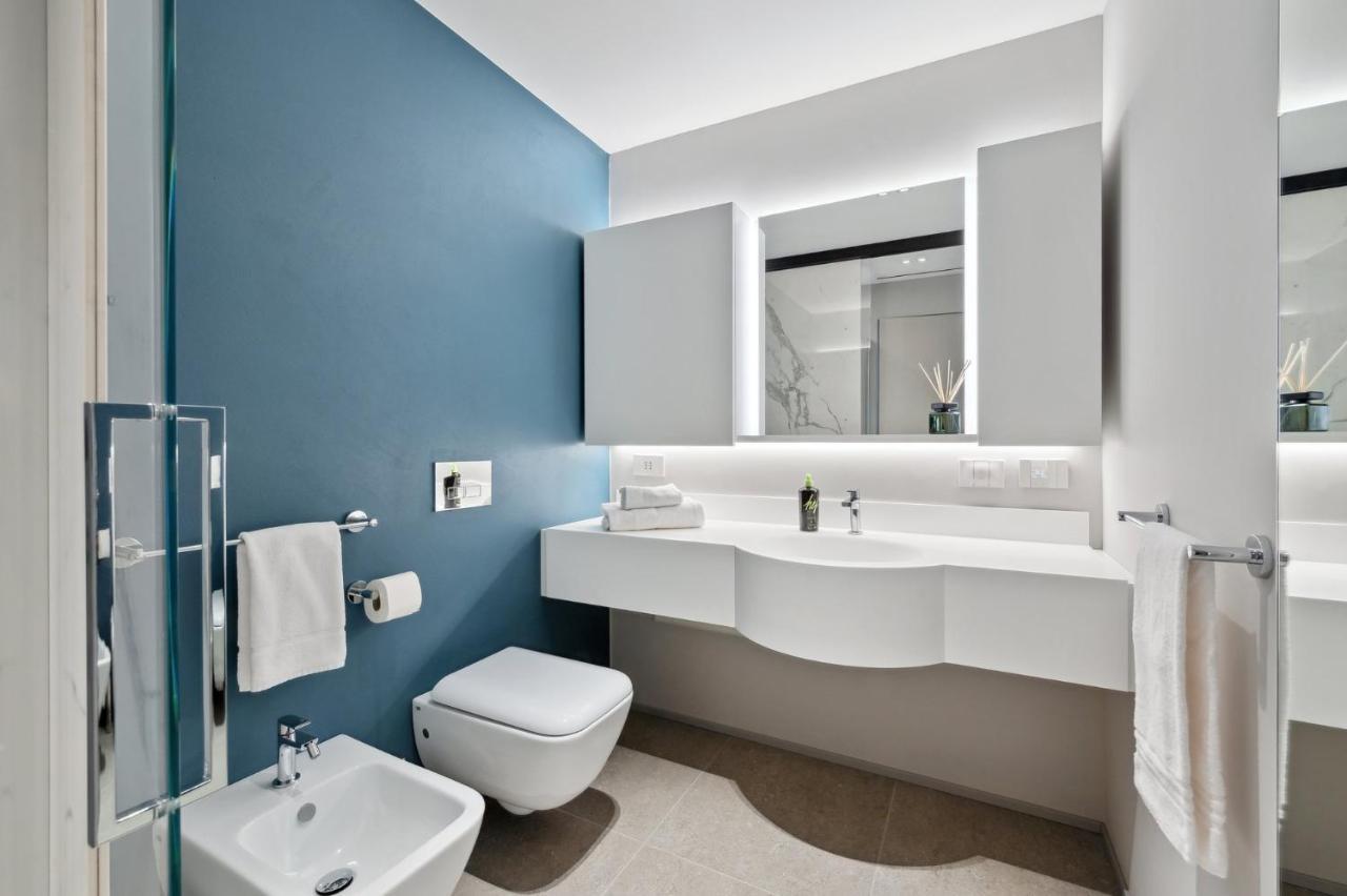 Limehome Milan Via Stresa Esterno foto